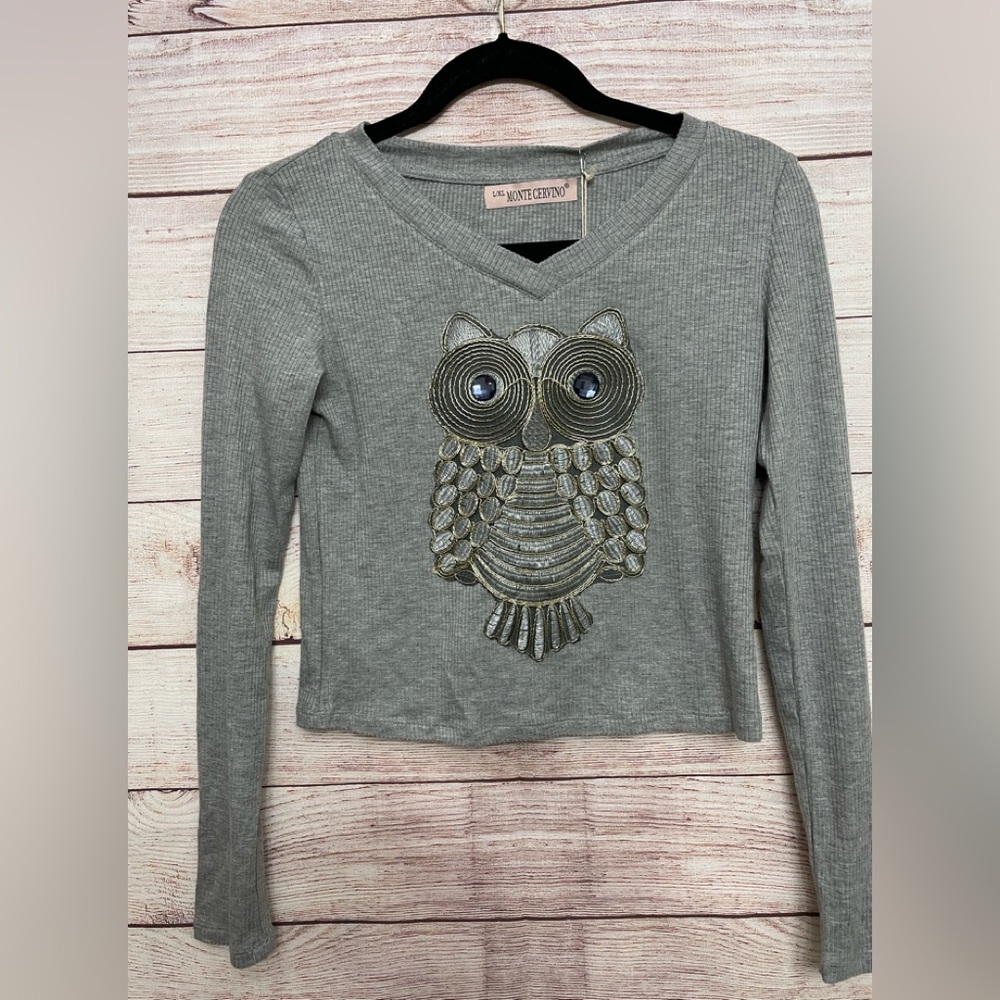 NWT Womens  Gray Long Sleeve Crop Top Large Metallic Owl Size L/XL